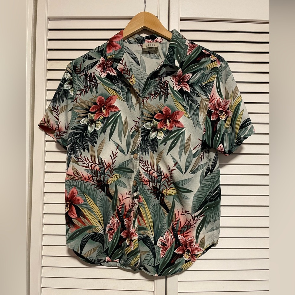 Vintage Teddi Tropical Hawaiian Cruise Shirt SMALL women’s  Rayon Vacation